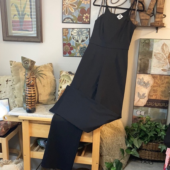 NWTS Viva Vena! So Cute Jumpsuit Strappy Top! Sz 6 - Picture 1 of 9